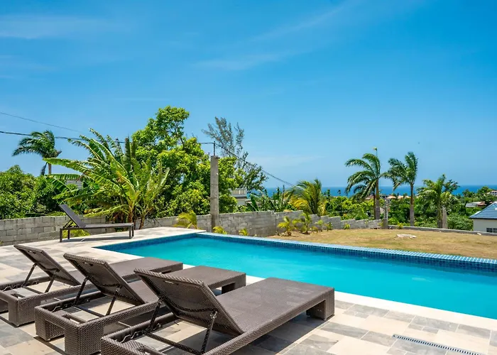 Emotions By Ironshore Hotel 5*